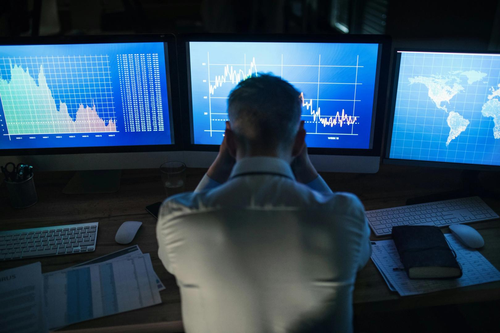 Bitcoin loses $60,000, falls to weakest price since October 2024